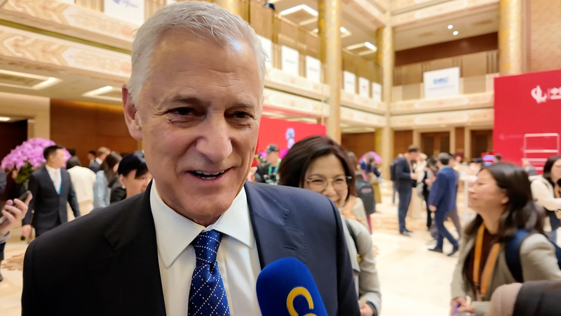 25 ans de Davos chinois : les leaders mondiaux continuent de revenir 25_ans_de_Davos_chinois___les_leaders_mondiaux_continuent_de_revenir video poster