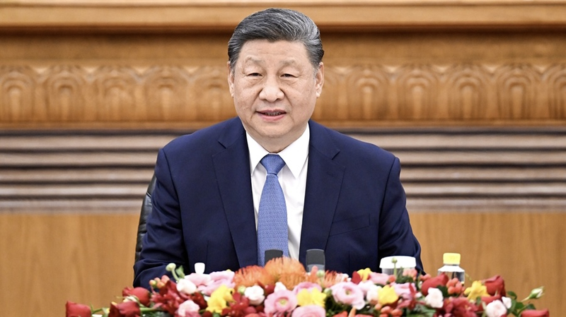 Investir dans l’Avenir : Xi Jinping Défend les Liens Commerciaux Mondiaux Investir dans l'Avenir : Xi Jinping Défend les Liens Commerciaux Mondiaux video poster