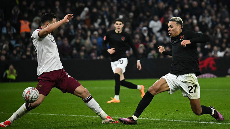 Aston Villa étonne West Ham 2-1 lors d'une surprise de la FA Cup pour son 150e anniversaire