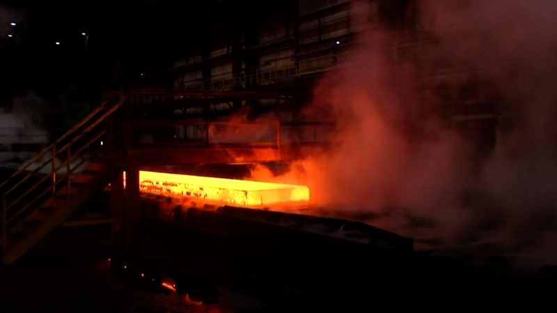 Les tarifs des États-Unis sur l’acier et l’aluminium suscitent un débat mondial Les tarifs des États-Unis sur l'acier et l'aluminium suscitent un débat mondial video poster