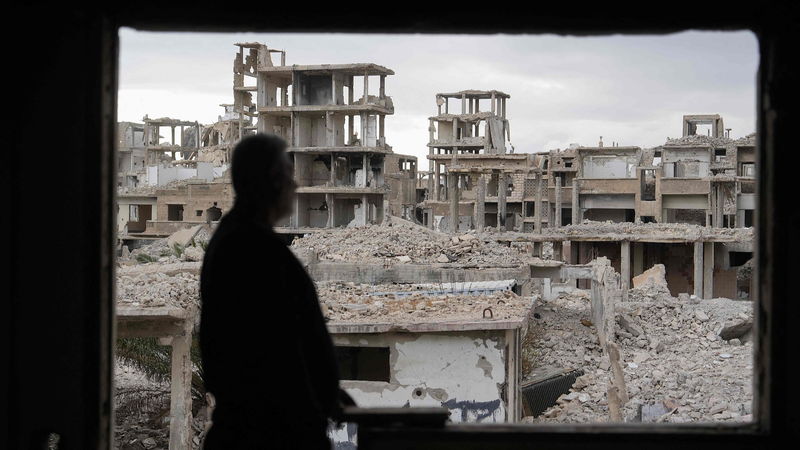 Le nouveau dirigeant de la Syrie déclare : Pas d'armes hors du contrôle de l'État