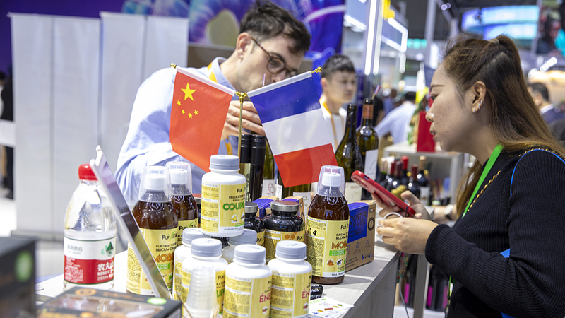 La Chine et la France adoptent le dialogue pour la stabilité économique La Chine et la France adoptent le dialogue pour la stabilité économique