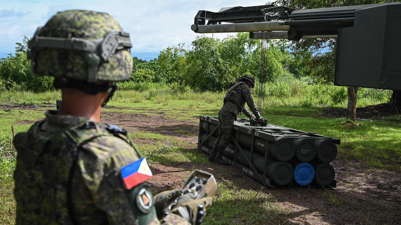La Chine exhorte les Philippines à retirer rapidement le système de missiles américain La Chine exhorte les Philippines à retirer rapidement le système de missiles américain