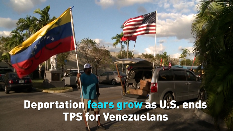 Les États-Unis mettent fin au TPS pour les Vénézuéliens, suscitant des craintes de déportation Les États-Unis mettent fin au TPS pour les Vénézuéliens, suscitant des craintes de déportation video poster