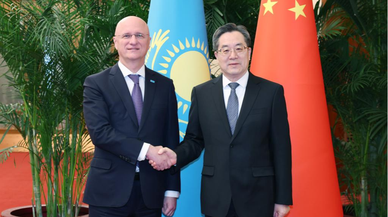 La Chine et le Kazakhstan approfondissent leurs relations avec une coopération pratique