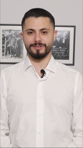 Souhaits sincères de 2025 de l’entrepreneur de Beyrouth Jabbour Souhaits sincères de 2025 de l'entrepreneur de Beyrouth Jabbour video poster