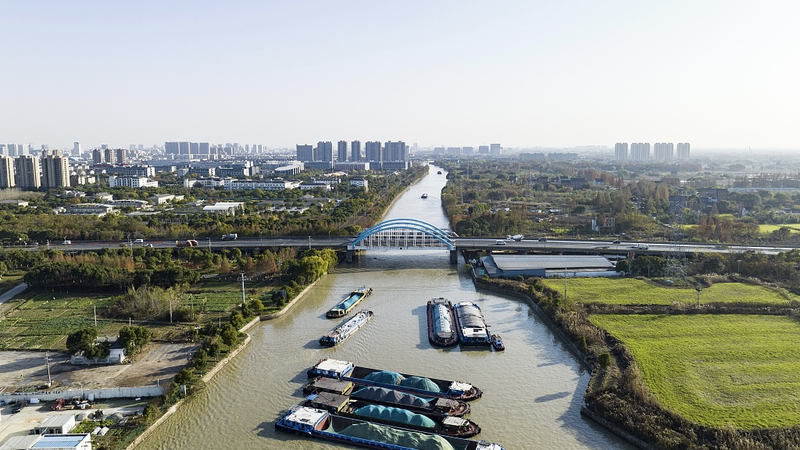 Découvrez le Grand Canal historique de Jinghang dans la province du Zhejiang video poster