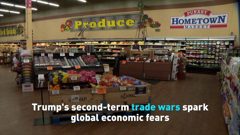 Les guerres commerciales du second mandat de Trump suscitent des craintes économiques mondiales Les guerres commerciales du second mandat de Trump suscitent des craintes économiques mondiales video poster