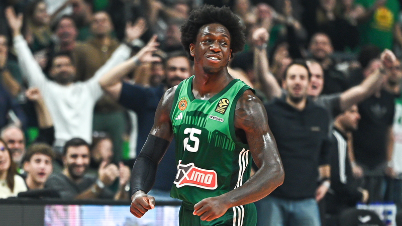 Kendrick Nunn enflamme Athènes avec un record de tirs à trois points