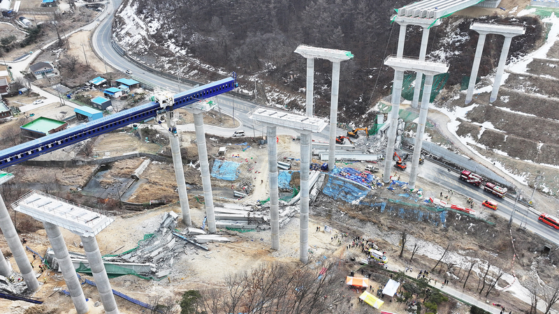 Effondrement du pont de Cheonan : 4 morts, 2 ouvriers chinois Effondrement_du_pont_de_Cheonan___4_morts__2_ouvriers_chinois