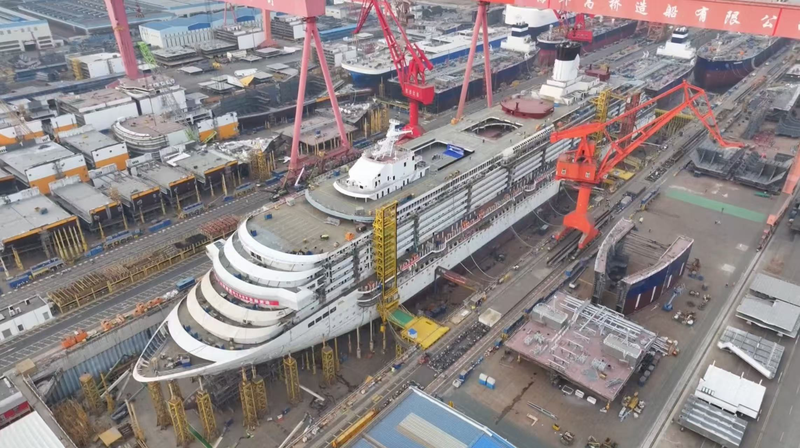 Naviguer vers l’avenir : Shanghai assemble le dernier navire de croisière de la Chine Naviguer vers l'avenir : Shanghai assemble le dernier navire de croisière de la Chine video poster