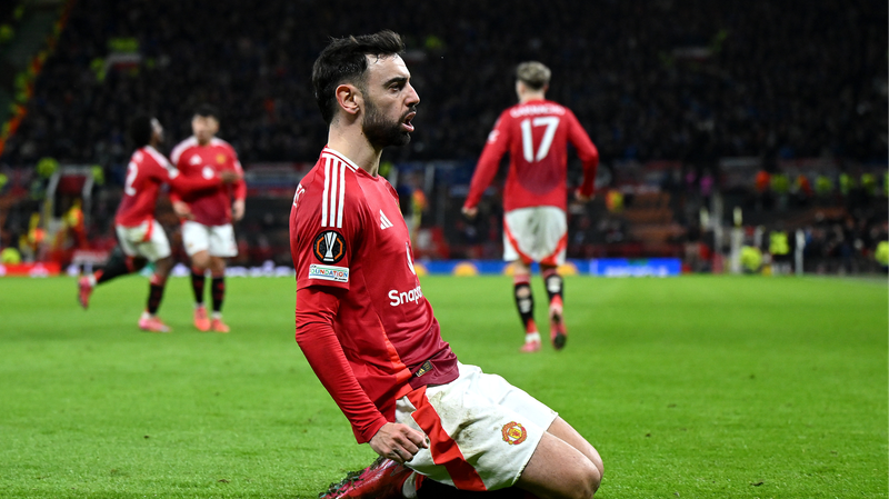 Drame de Dernière Minute : Fernandes Gagne pour United, Son Brille pour les Spurs Drame de Dernière Minute : Fernandes Gagne pour United, Son Brille pour les Spurs