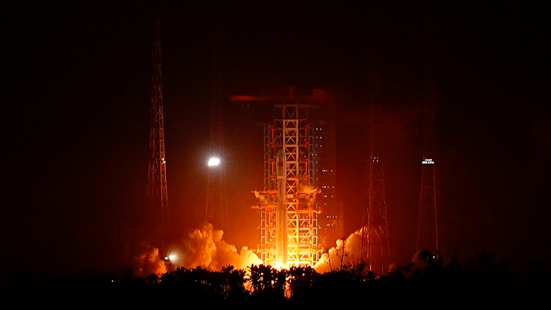 La Chine lance 18 satellites depuis le port spatial de Hainan La_Chine_lance_18_satellites_depuis_le_port_spatial_de_Hainan video poster