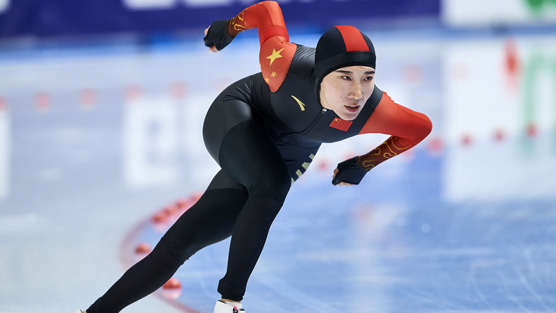 Les_patineurs_chinois_brillent_avec_l_argent_et_le_bronze_en_Pologne