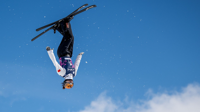 Six athlètes chinois brillent lors des finales de sauts acrobatiques FIS Six athlètes chinois brillent lors des finales de sauts acrobatiques FIS