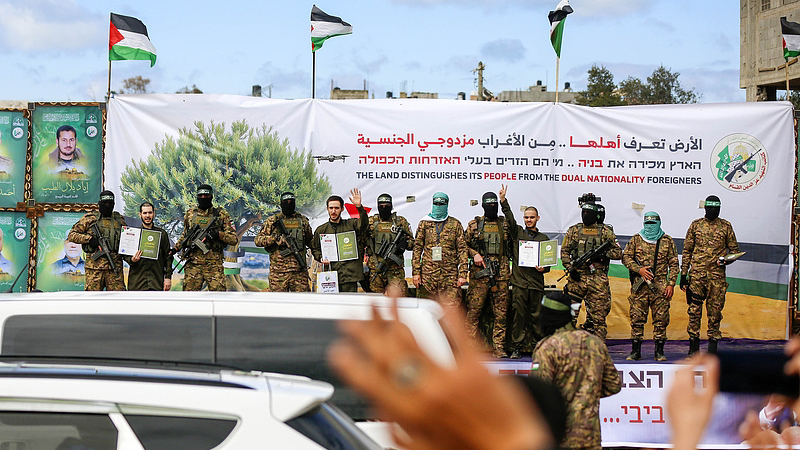 Hamas conclut un accord mettant fin à l’impasse des prisonniers dans la trêve de Gaza Hamas conclut un accord mettant fin à l'impasse des prisonniers dans la trêve de Gaza video poster