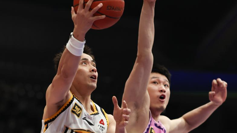 Liaoning reste dans le Top 4 de la CBA après une victoire palpitante à Pékin !