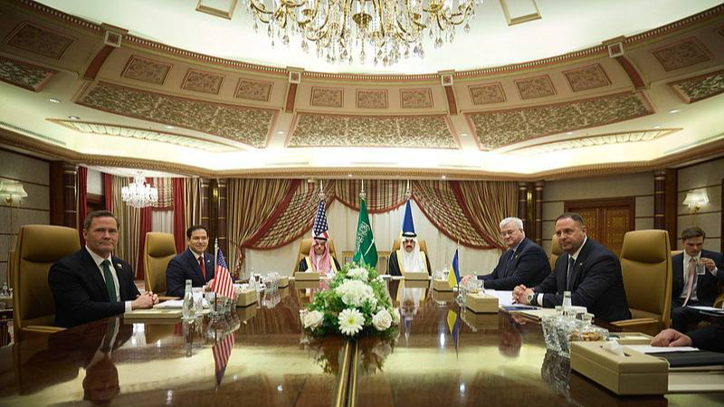 L’Ukraine accepte une trêve de 30 jours lors des pourparlers de Jeddah L'Ukraine accepte une trêve de 30 jours lors des pourparlers de Jeddah