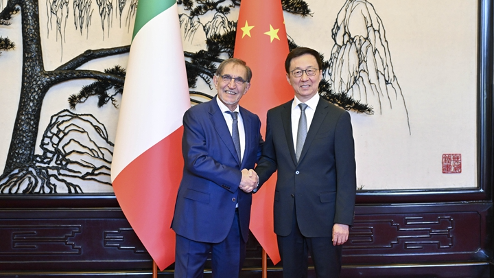55 Ans de Relations : Le Vice-Président Chinois Rencontre le Président du Sénat Italien 55 Ans de Relations : Le Vice-Président Chinois Rencontre le Président du Sénat Italien