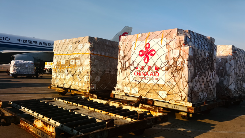 Le continent chinois livre une aide vitale au Myanmar touché par un tremblement de terre