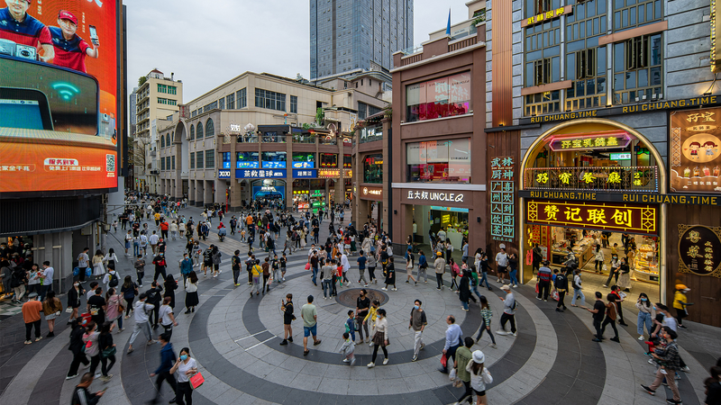 Un expert prévoit une augmentation de la consommation sur le continent chinois en 2025 Un expert prévoit une augmentation de la consommation sur le continent chinois en 2025 video poster