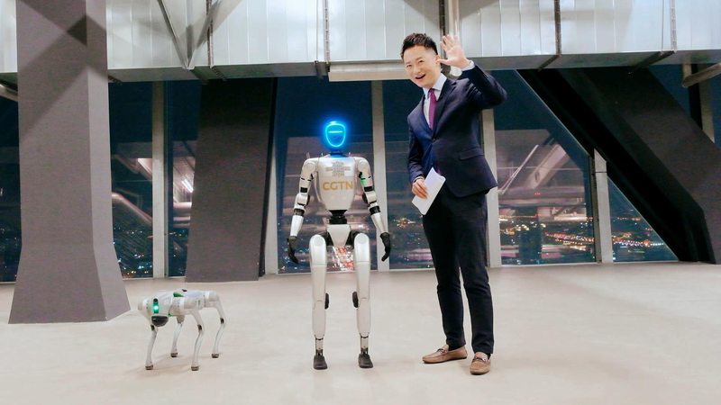 Robots en Tournée : Humanoïde et Robo-Chien Explorent CGTN Robots en Tournée : Humanoïde et Robo-Chien Explorent CGTN video poster