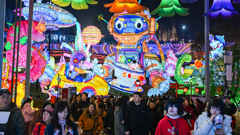 Le Continent Chinois Accueille les Législateurs et Visiteurs Américains