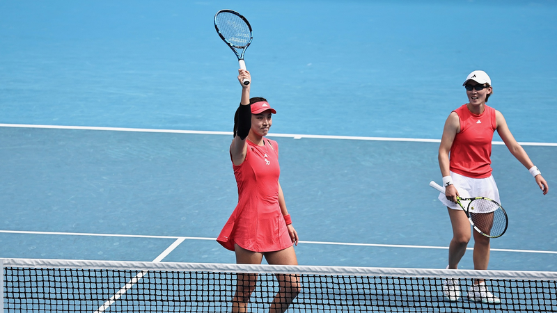 Zheng & Wang dominent les 11èmes têtes de série à l’Open d’Australie Zheng & Wang dominent les 11èmes têtes de série à l'Open d'Australie