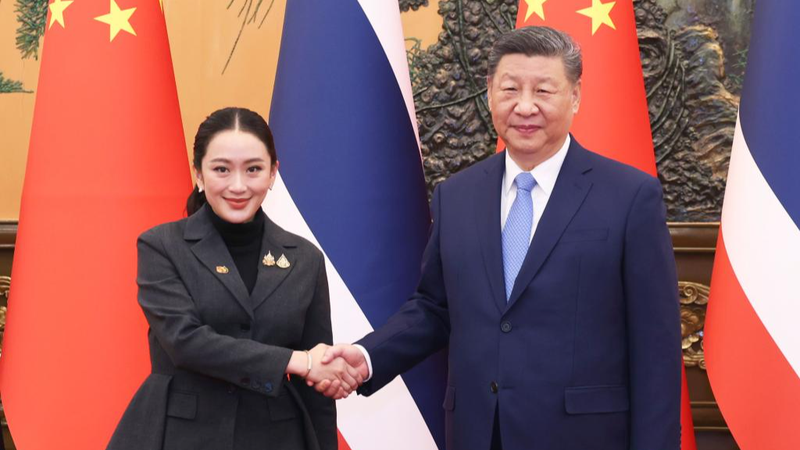 Xi, Premier thaïlandais : Renouvellement des relations de 50 ans et élaboration de la coopération future Xi, Premier thaïlandais : Renouvellement des relations de 50 ans et élaboration de la coopération future