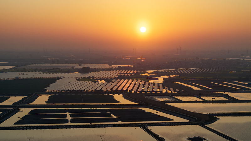 La Chine stimule la croissance mondiale avec des initiatives en énergies verte et bleue