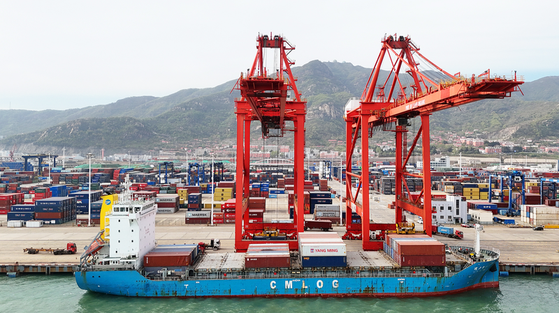 Les exportations de la Chine restent résilientes : "Le ciel ne tombera pas," déclare un responsable des douanes