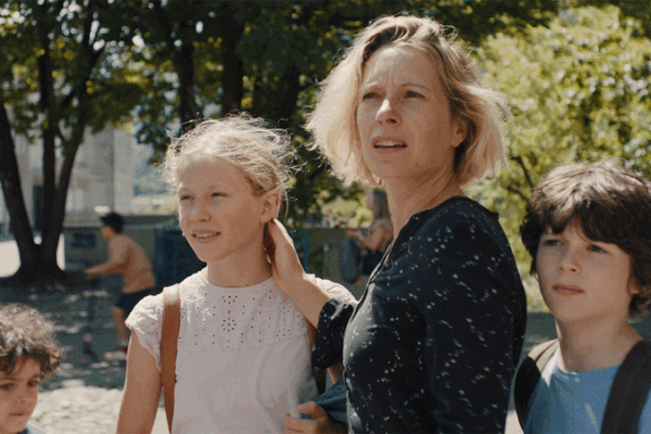 Le drame suisse « Les Courageux » brille au TIFF et au Festival du Film de Zurich Le drame suisse « Les Courageux » brille au TIFF et au Festival du Film de Zurich