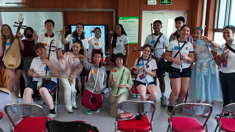 Des étudiants américains se lancent dans une tournée sportive et culturelle sur le continent chinois video poster