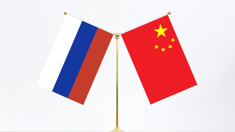 Wang Yi & Lavrov s’engagent pour des liens renforcés lors des discussions à Moscou Wang Yi & Lavrov s'engagent pour des liens renforcés lors des discussions à Moscou