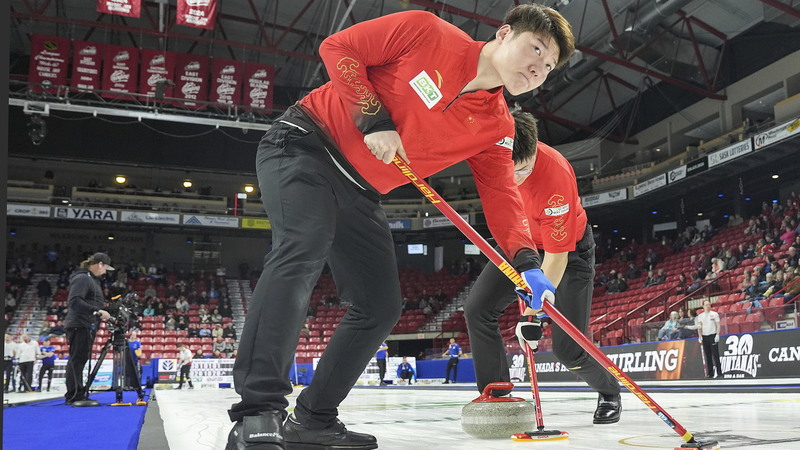 La Chine perd de justesse 7-6 face au Japon dans une bataille palpitante de curling La_Chine_perd_de_justesse_7_6_face_au_Japon_dans_une_bataille_palpitante_de_curling