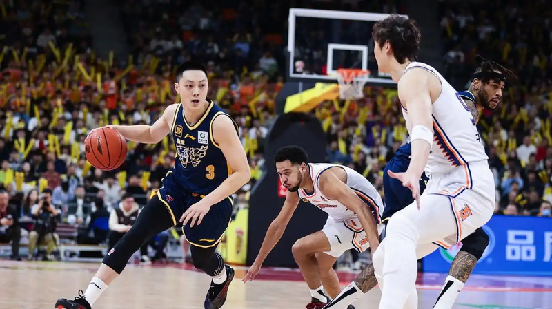 Playoffs palpitants de la CBA : Guangdong devance Shanghai, Beikong bat Shandong Playoffs_palpitants_de_la_CBA___Guangdong_devance_Shanghai__Beikong_bat_Shandong