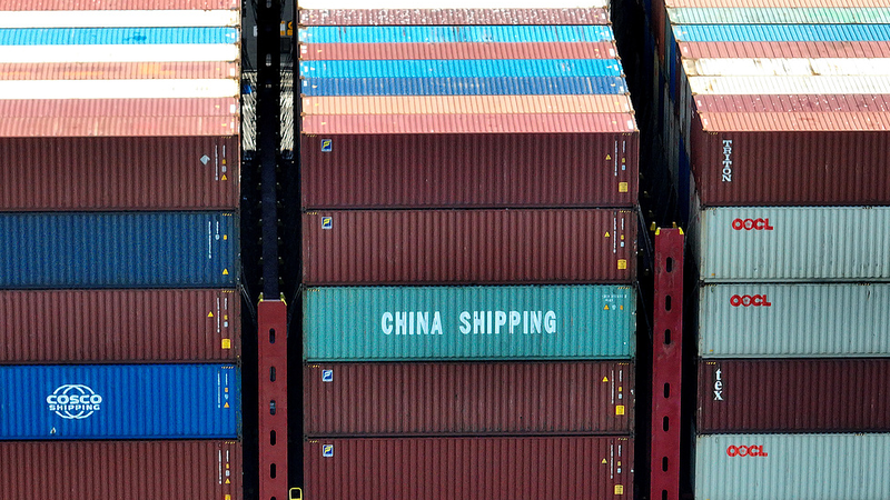 La Chine riposte : taxes de 34 % et restrictions à l'exportation frappent le commerce américain