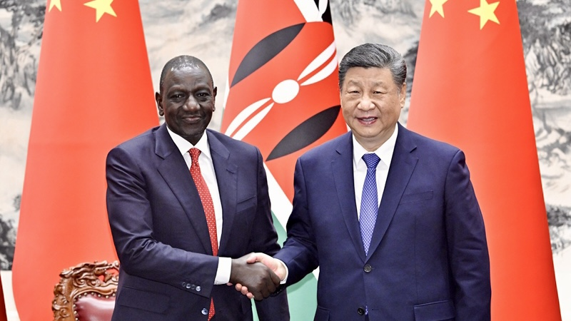 Xi_Jinping_et_Ruto_scellent_20_nouveaux_partenariats_entre_la_Chine_et_le_Kenya video poster