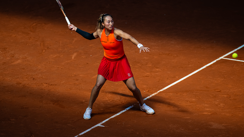 La championne olympique Zheng Qinwen éliminée au deuxième tour de l’Open de Madrid La championne olympique Zheng Qinwen éliminée au deuxième tour de l'Open de Madrid