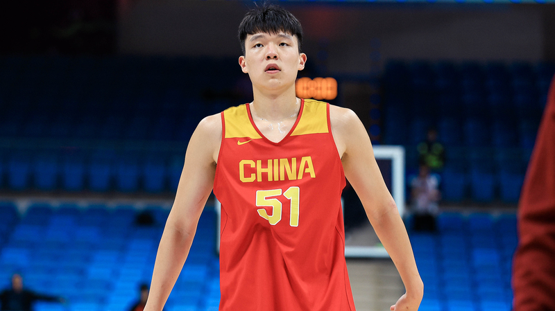 Le pivot chinois Yang Hansen se déclare pour la Draft NBA 2025
