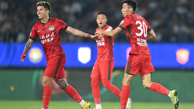 Égalisation tardive prive Zhejiang de victoire, Yunnan continue Égalisation tardive prive Zhejiang de victoire, Yunnan continue