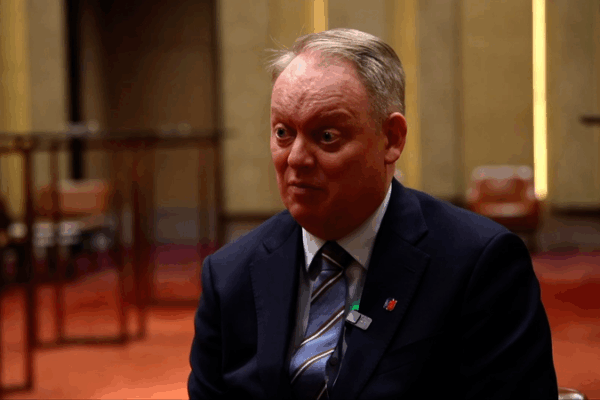 La compétitivité de la Chine reste stable, confirme le chef de la chambre de l’UE La compétitivité de la Chine reste stable, confirme le chef de la chambre de l'UE video poster