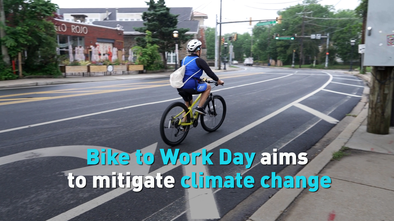 Journée du vélo au travail : rouler à travers les tarifs et les défis climatiques Journée du vélo au travail : rouler à travers les tarifs et les défis climatiques video poster