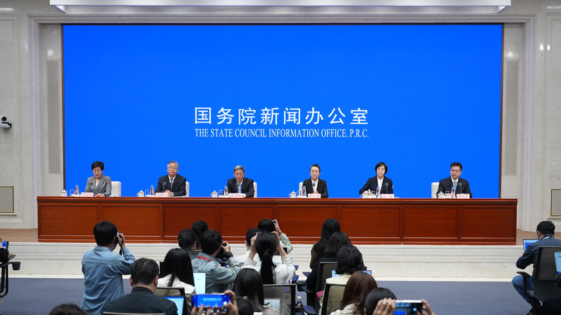 La loi de promotion de l’économie privée est prête à transformer le paysage commercial de la Chine continentale La loi de promotion de l'économie privée est prête à transformer le paysage commercial de la Chine continentale