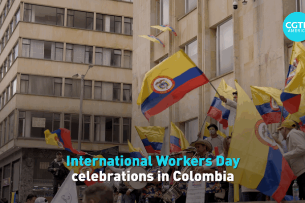 La Colombie se prépare pour la Journée internationale des travailleurs avec des marches à l’échelle nationale La Colombie se prépare pour la Journée internationale des travailleurs avec des marches à l'échelle nationale video poster