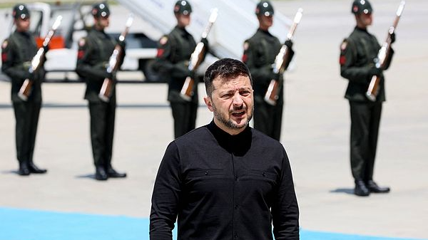 Zelenskyy arrive à Ankara pour relancer les pourparlers de paix en Ukraine Zelenskyy arrive à Ankara pour relancer les pourparlers de paix en Ukraine