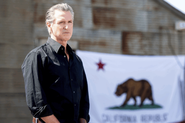 Le gouverneur de Californie Newsom s’attaque aux tarifs de Trump avec une nouvelle publicité nationale Le gouverneur de Californie Newsom s'attaque aux tarifs de Trump avec une nouvelle publicité nationale