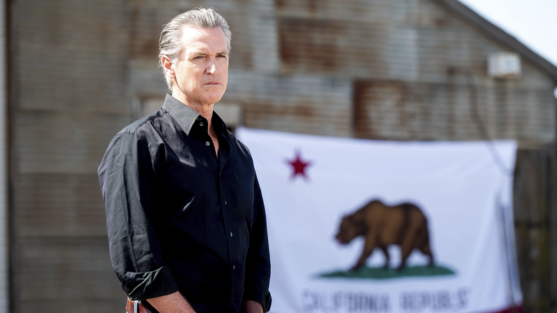 Le gouverneur de Californie Newsom s'attaque aux tarifs de Trump avec une nouvelle publicité nationale