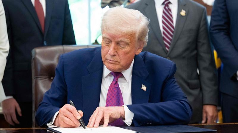 15 États contestent l'ordre accéléré de Trump sur les combustibles fossiles