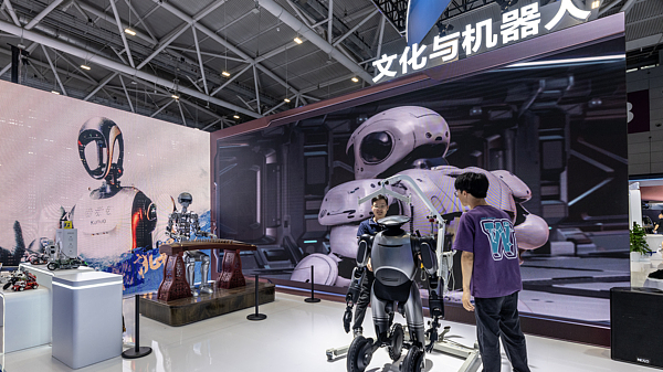 L’IA prend le devant de la scène au Salon des industries culturelles de Shenzhen L'IA prend le devant de la scène au Salon des industries culturelles de Shenzhen